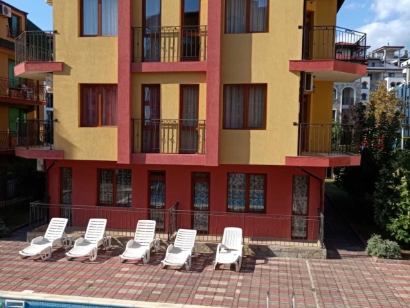 Двустаен апартамент в Несебър - 77 кв.м за 1360 €/кв.м - Снимка #1