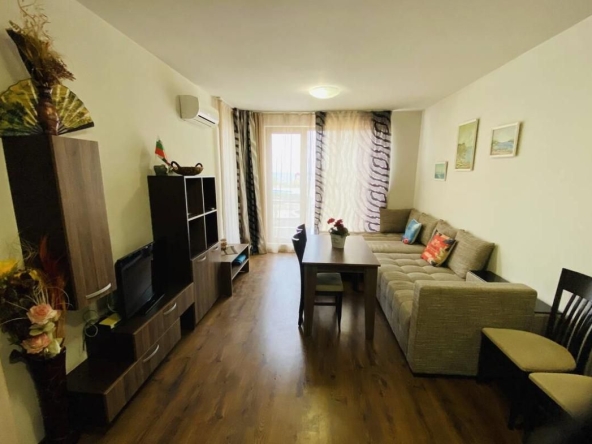 Дава се под наем Двустаен апартамент в Бургас, Сарафово - 69 кв.м за 433.5 € - Снимка #1