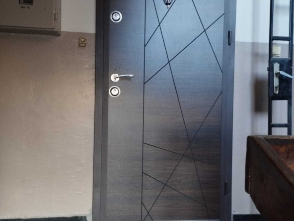 Дава се под наем Едностаен апартамент в София, Люлин 2 - 28 кв.м за 398.82 € - Снимка #1