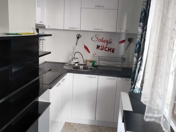 Дава се под наем Многостаен апартамент в Бургас, Сарафово - 124 кв.м за 382.5 € - Снимка #1