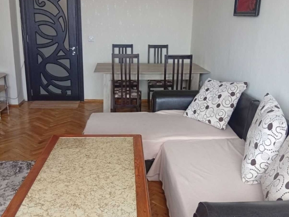 Дава се под наем Двустаен апартамент в София, Център - 75 кв.м за 474.3 € - Снимка #1