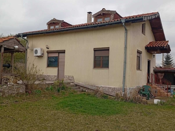 Къща в с. Левски, Област Варна - 140 кв.м за 1000 €/кв.м - Снимка #1