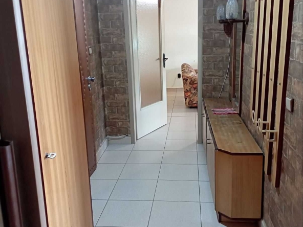 Двустаен апартамент в Казанлък - 63 кв.м за 1336 €/кв.м - Снимка #1