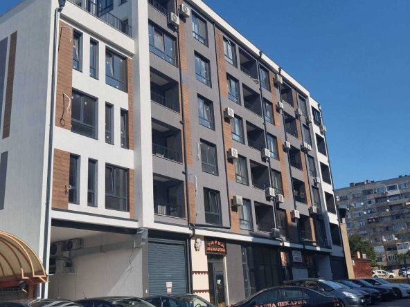 Магазин в Сливен, Сини камъни - 86 кв.м за 1305 €/кв.м - Снимка #1