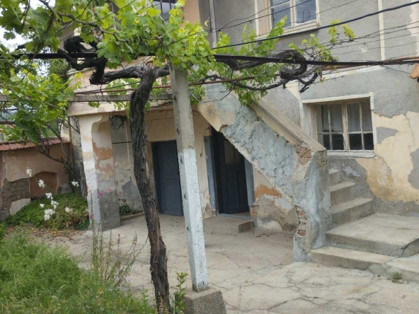 Къща в Стара Загора, Център - 134 кв.м за 206 €/кв.м - Снимка #1