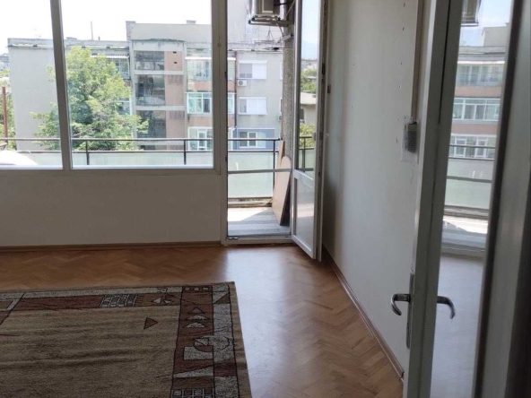 Дава се под наем Тристаен апартамент в Пловдив, Каменица 1 - 100 кв.м за 382.5 € - Снимка #1