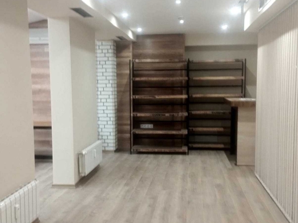 Офис в София, Център - 85 кв.м за 2353 €/кв.м - Снимка #1