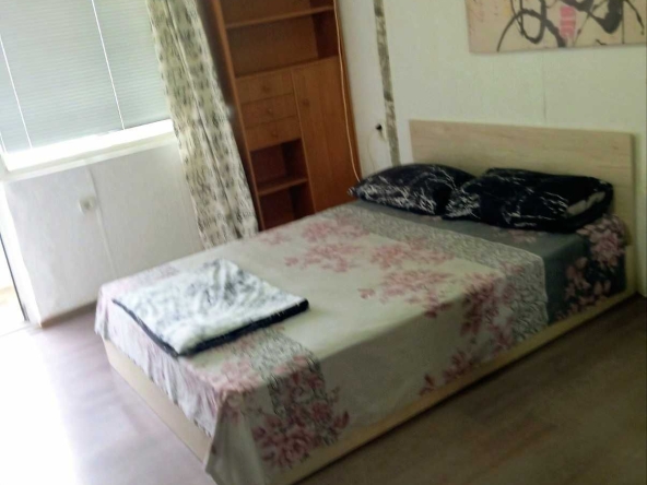 Дава се под наем Тристаен апартамент в Разград, Варош - 89 кв.м за 331.5 € - Снимка #1