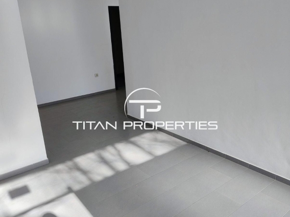 Дава се под наем Магазин в Пловдив, Гагарин - 36 кв.м за 275 € - Снимка #1