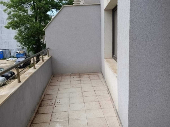 Двустаен апартамент в Плевен, Идеален център - 79 кв.м за 1583 €/кв.м - Снимка #1