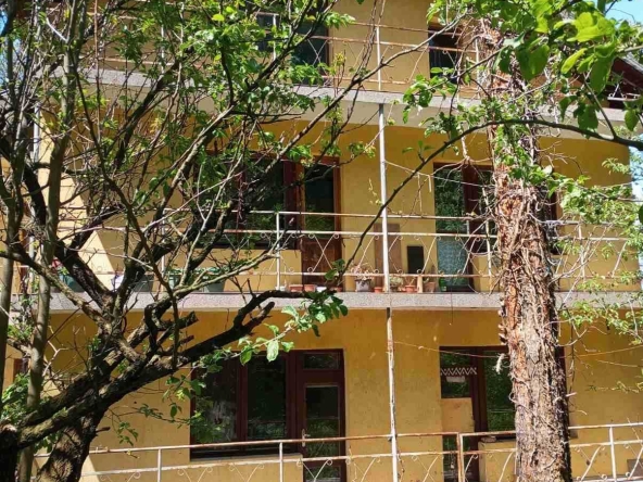 Етаж от къща в Банкя - 119 кв.м за 857 €/кв.м - Снимка #1