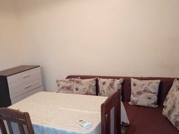 Дава се под наем Двустаен апартамент в Варна, Базар Левски - 40 кв.м за 408 € - Снимка #1