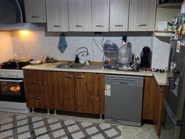 Тристаен апартамент в Хасково, Възраждане - 82 кв.м за 467 €/кв.м - Снимка #1
