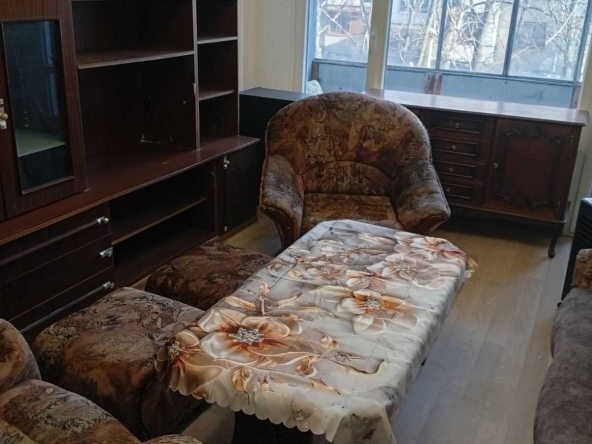 Дава се под наем Двустаен апартамент в София, Дружба 1 - 80 кв.м за 797.64 € - Снимка #1