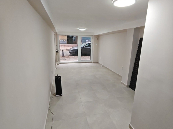 Дава се под наем Офис в София, Център - 18 кв.м за 298.86 € - Снимка #1