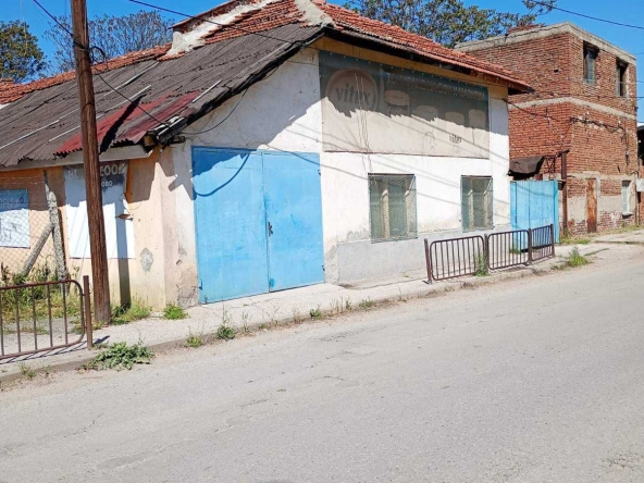 Склад в Хасково, Промишлена зона - Изток - 1077 кв.м за 246 €/кв.м - Снимка #1