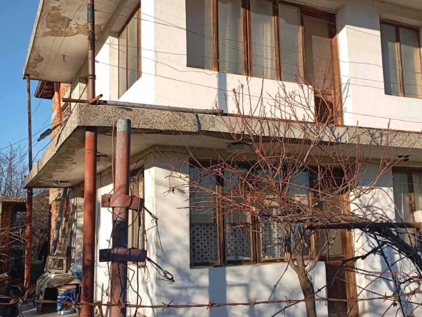 Къща в Долни чифлик - 120 кв.м за 0 €/кв.м - Снимка #1
