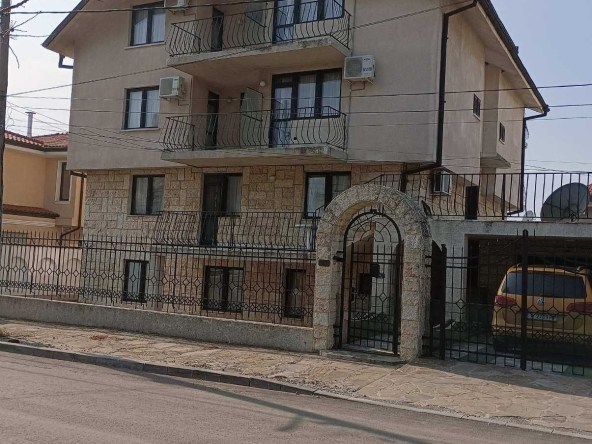 Хотел в Ахелой - 791 кв.м за 342 €/кв.м - Снимка #1