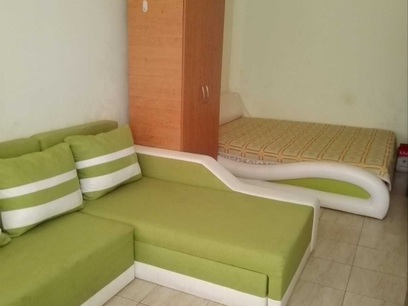 Дава се под наем Двустаен апартамент в к.к. Слънчев бряг - 44 кв.м за 178.5 € - Снимка #1