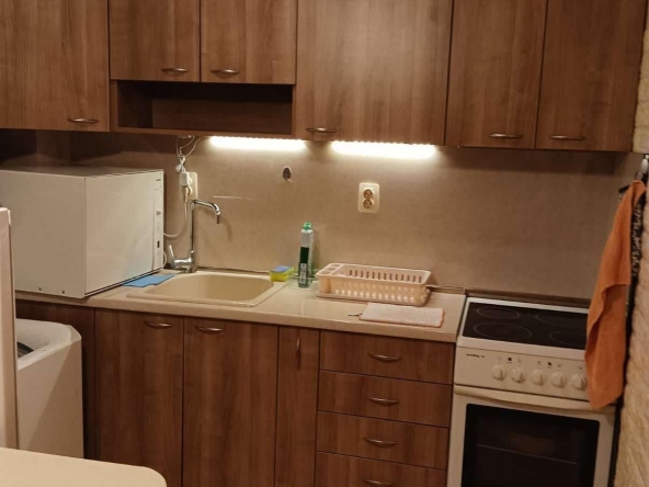 Дава се под наем Двустаен апартамент в Пловдив, Христо Смирненски - 55 кв.м за 350 € - Снимка #1