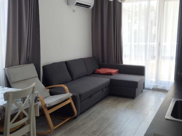 Дава се под наем Двустаен апартамент в Бургас, Сарафово - 42 кв.м за 306 € - Снимка #1