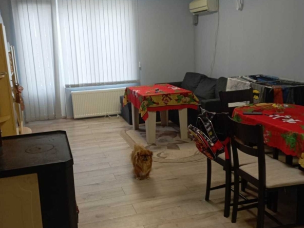 Етаж от къща в Перник, Изток - 83 кв.м за 860 €/кв.м - Снимка #1