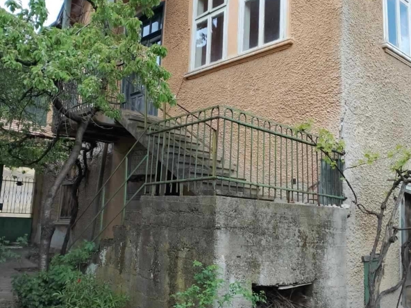 Къща в с. Драговищица, Област Кюстендил - 100 кв.м за 255 €/кв.м - Снимка #1