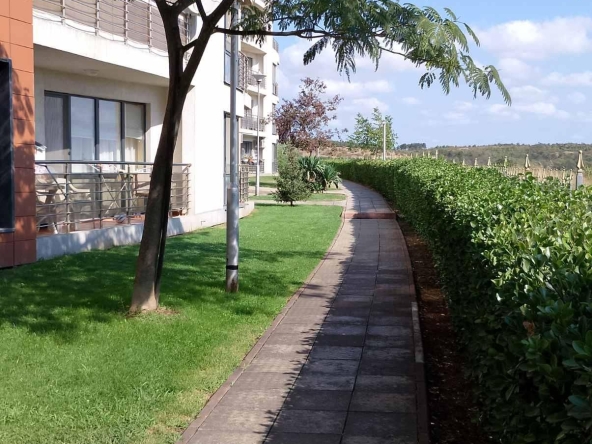 Двустаен апартамент в Бургас, Меден рудник - зона А - 67 кв.м за 1454 €/кв.м - Снимка #1