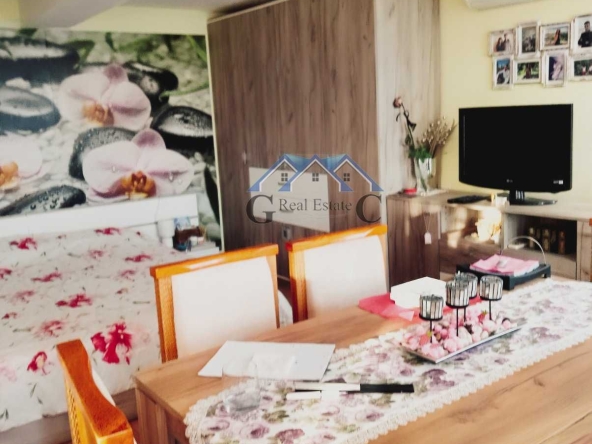 Четиристаен апартамент в Варна, Левски - 122 кв.м за 1763 €/кв.м - Снимка #1