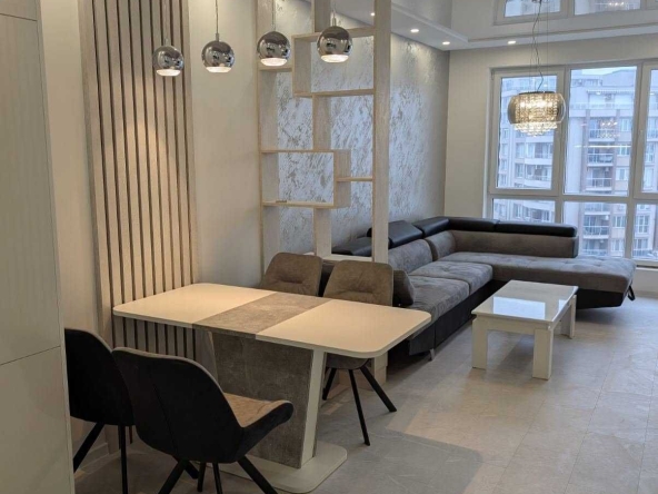 Двустаен апартамент в Пловдив, Тракия - 81 кв.м за 1976 €/кв.м - Снимка #1