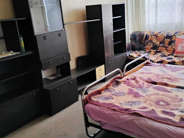 Дава се под наем Двустаен апартамент в Пазарджик, Идеален център - 67 кв.м за 178.5 € - Снимка #1