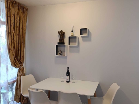 Дава се под наем Ателие в к.к. Слънчев бряг - 53 кв.м за 28050 € - Снимка #1