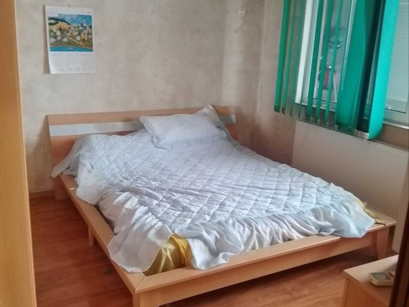 Дава се под наем Многостаен апартамент в Айтос - 110 кв.м за 175 € - Снимка #1