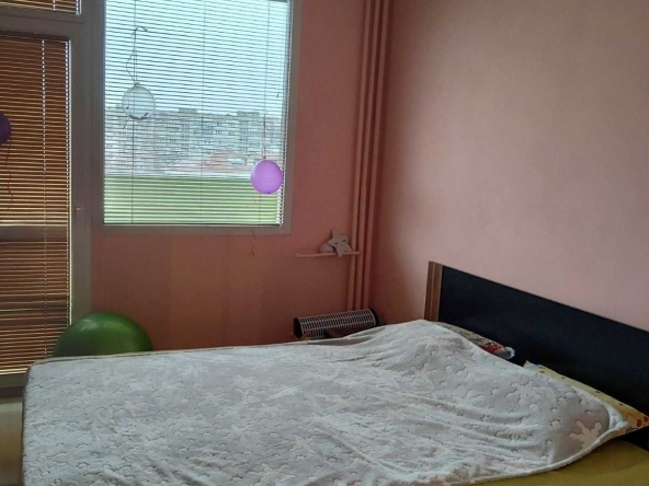 Дава се под наем Тристаен апартамент в София, Люлин 4 - 74 кв.м за 490 € - Снимка #1