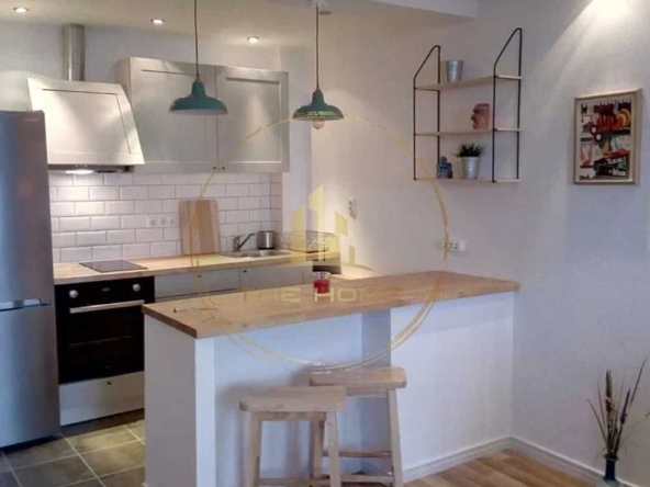 Дава се под наем Двустаен апартамент в Варна, м-т Траката - 68 кв.м за 475 € - Снимка #1