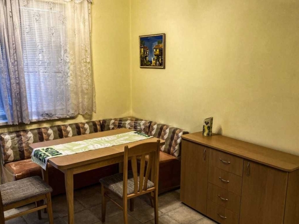 Дава се под наем Двустаен апартамент в Бургас, Сарафово - 70 кв.м за 275 € - Снимка #1