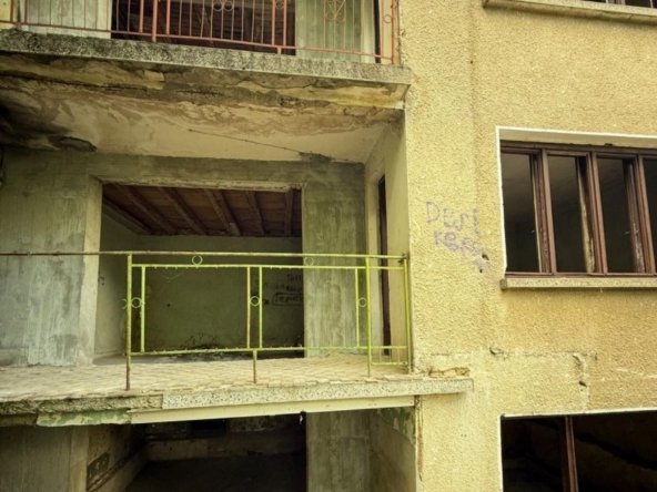 Къща в Берковица - 195 кв.м за 654 €/кв.м - Снимка #1