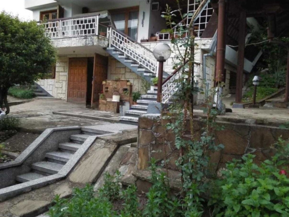 Къща в с. Дрента, Област Велико Търново - 210 кв.м за 515 €/кв.м - Снимка #1