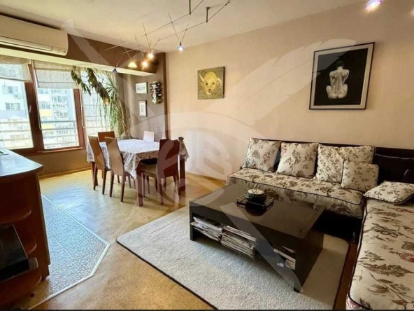 Тристаен апартамент в Бургас, Славейков - 60 кв.м за 2500 €/кв.м - Снимка #1