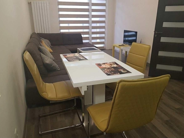 Дава се под наем Тристаен апартамент в София, Лагера - 95 кв.м за 749 € - Снимка #1