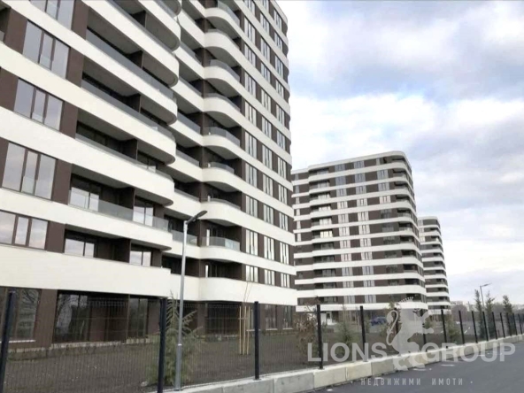 Двустаен апартамент в Варна, Трошево - 80 кв.м за 1243 €/кв.м - Снимка #1