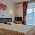 Двустаен апартамент в к.к. Слънчев бряг - 69 кв.м за 947 €/кв.м - Снимка #1