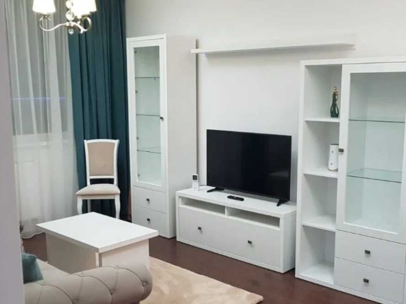 Дава се под наем Тристаен апартамент в Пловдив, Христо Смирненски - 90 кв.м за 280.5 € - Снимка #1