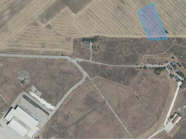 Парцел в с. Крумово, Област Пловдив - 8000 кв.м за 8 €/кв.м - Снимка #1