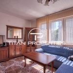 Дава се под наем Тристаен апартамент в Пловдив, Център - 100 кв.м за 450 € - Снимка #1