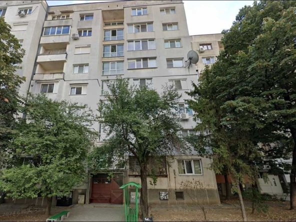 Дава се под наем Тристаен апартамент в София, Слатина - 65 кв.м за 561 € - Снимка #1