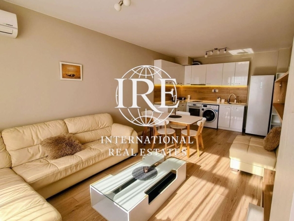 Двустаен апартамент в Варна, Бриз - 75 кв.м за 1394 €/кв.м - Снимка #1