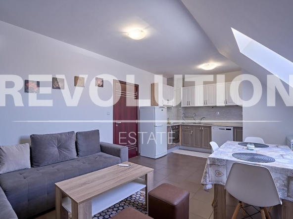 Дава се под наем Двустаен апартамент в Пловдив, Център - 68 кв.м за 500 € - Снимка #1