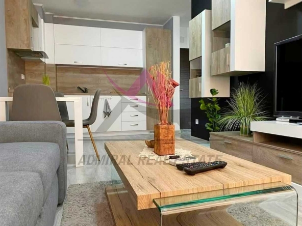 Дава се под наем Двустаен апартамент в Варна, Аспарухово - 68 кв.м за 500 € - Снимка #1