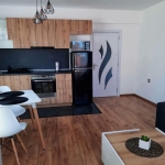 Дава се под наем Тристаен апартамент в Бургас, Сарафово - 88 кв.м за 714 € - Снимка #1